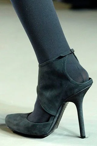 Look 10
